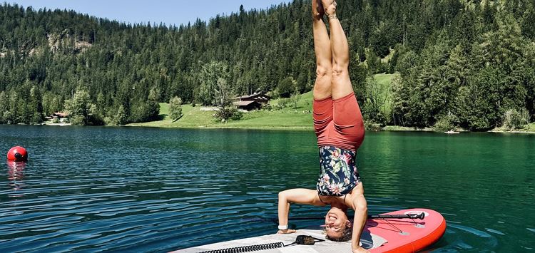 Scheffau_HintersteinerSee_Yoga_SUP