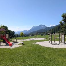 Spielplatz an der Volksschule Scheffau
