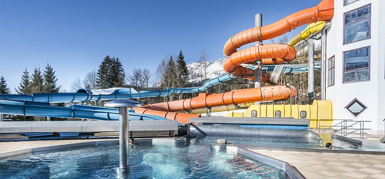 Excursion destinations & indoor swimming pools